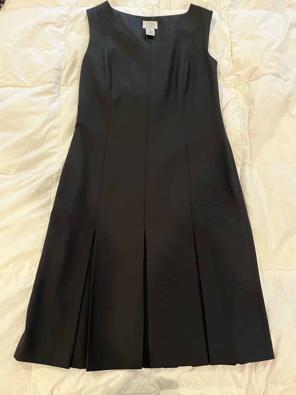 Ann Taylor LOFT V-Neck Black Dress
